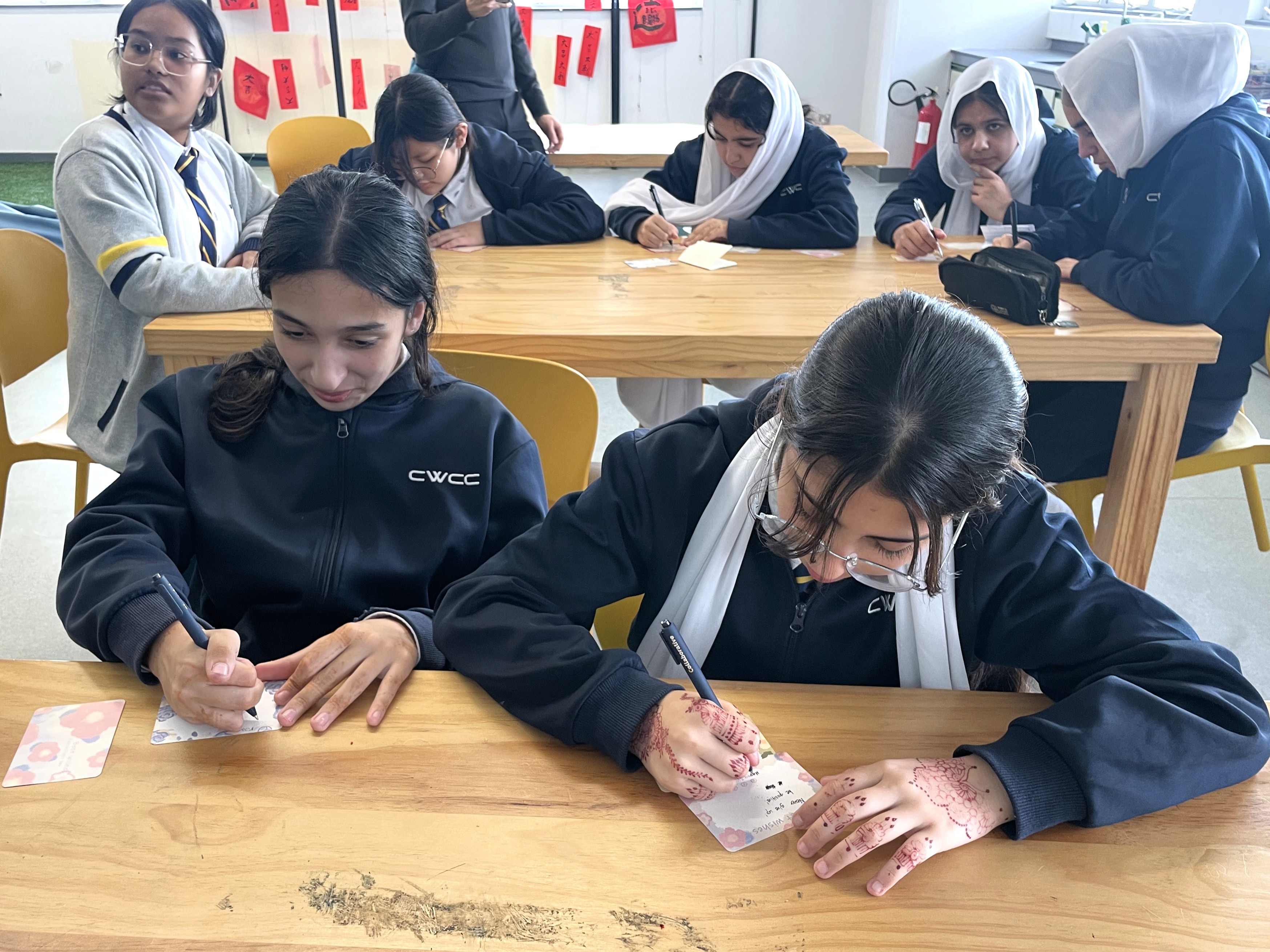 明愛胡振中書院